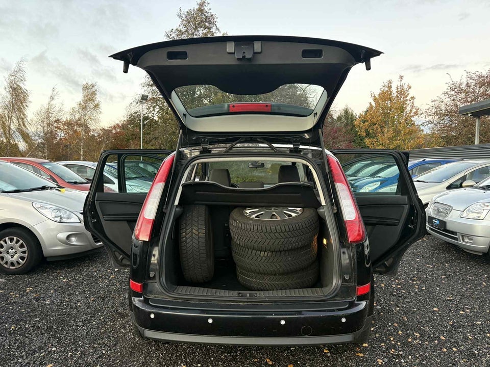 Ford Focus C-MAX 1,6 115 Ambiente 5d