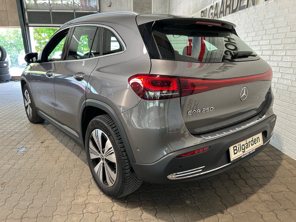 Mercedes EQA250 Progressive 5d