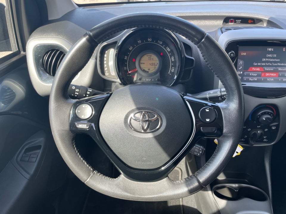 Toyota Aygo 1,0 VVT-i x-plore 5d