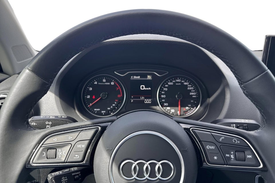 Audi Q2 35 TFSi Prestige S-tr. 5d