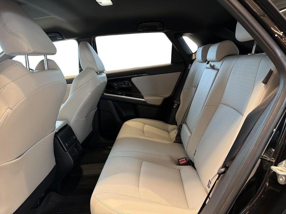 Toyota bZ4X Executive 5d