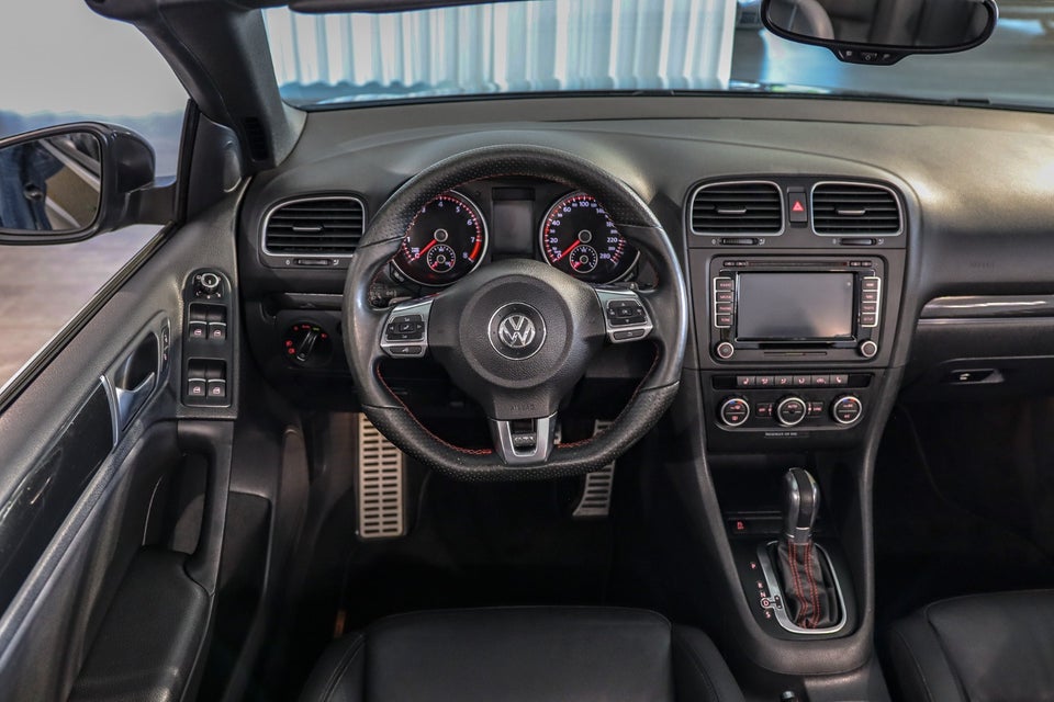 VW Golf VI 2,0 GTi Cabriolet DSG 2d