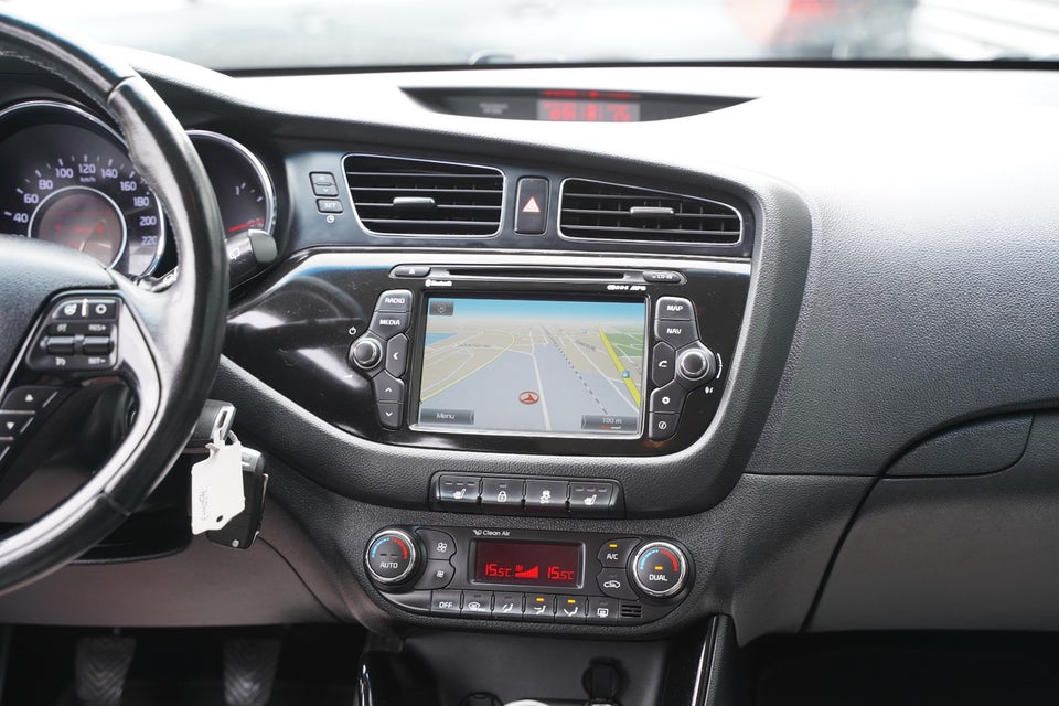 Kia Ceed 1,6 CRDi 128 World Cup SW 5d