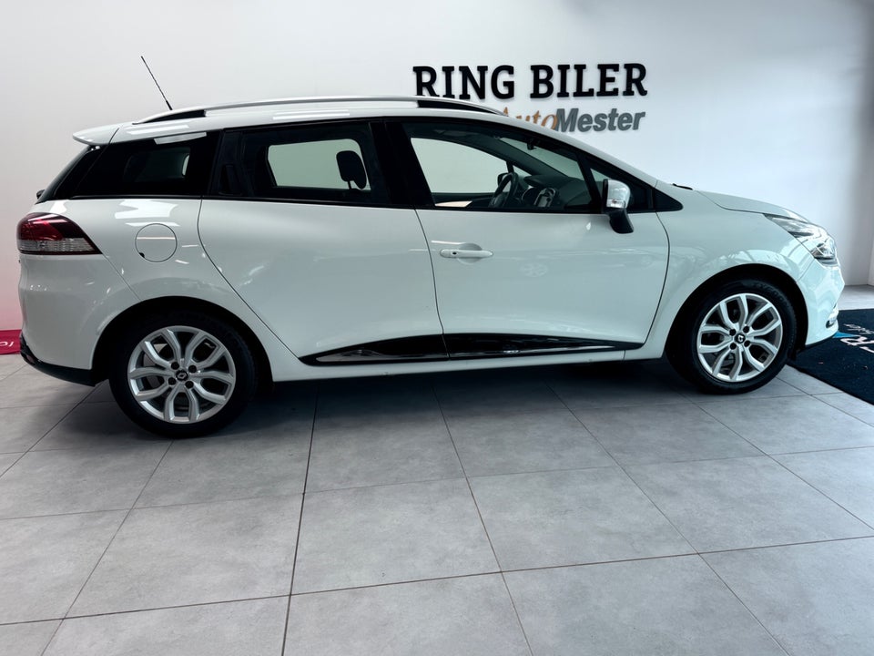 Renault Clio IV 0,9 TCe 90 Expression Sport Tourer 5d