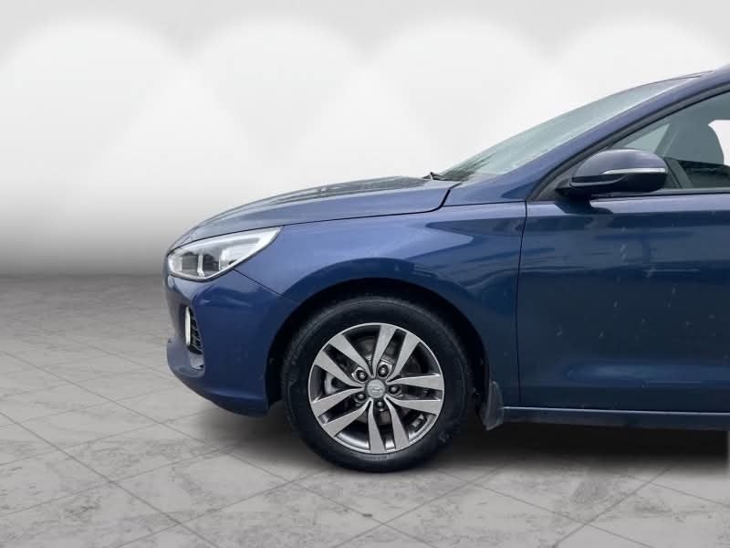 Hyundai i30 1,6 CRDi 110 Trend stc. DCT 5d