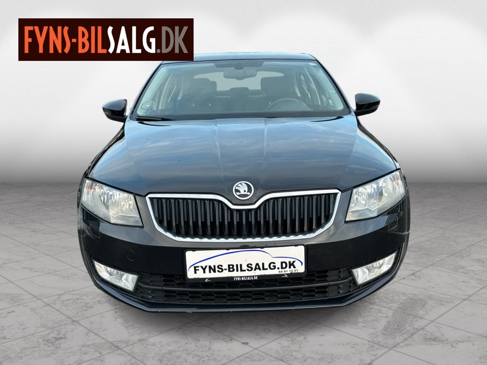 Skoda Octavia 1,6 TDi 105 Ambition DSG 5d