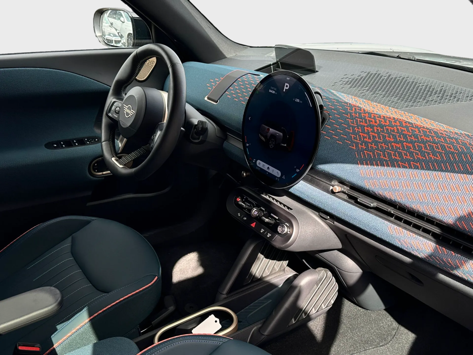 MINI Aceman E Favoured Trim L 5d