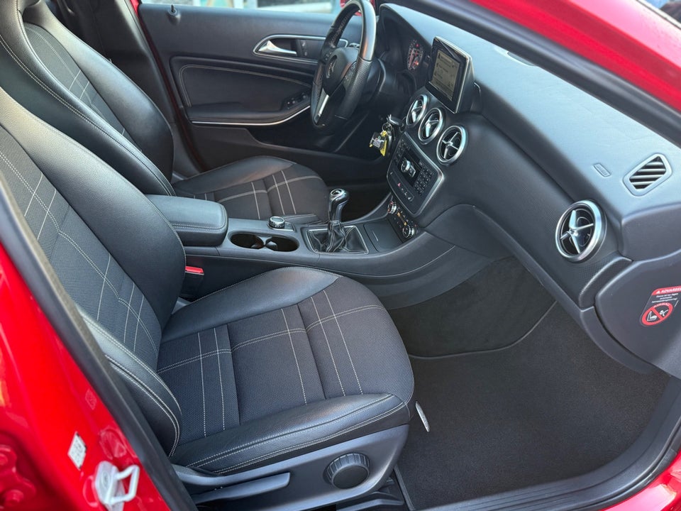 Mercedes A200 2,2 CDi Urban 5d