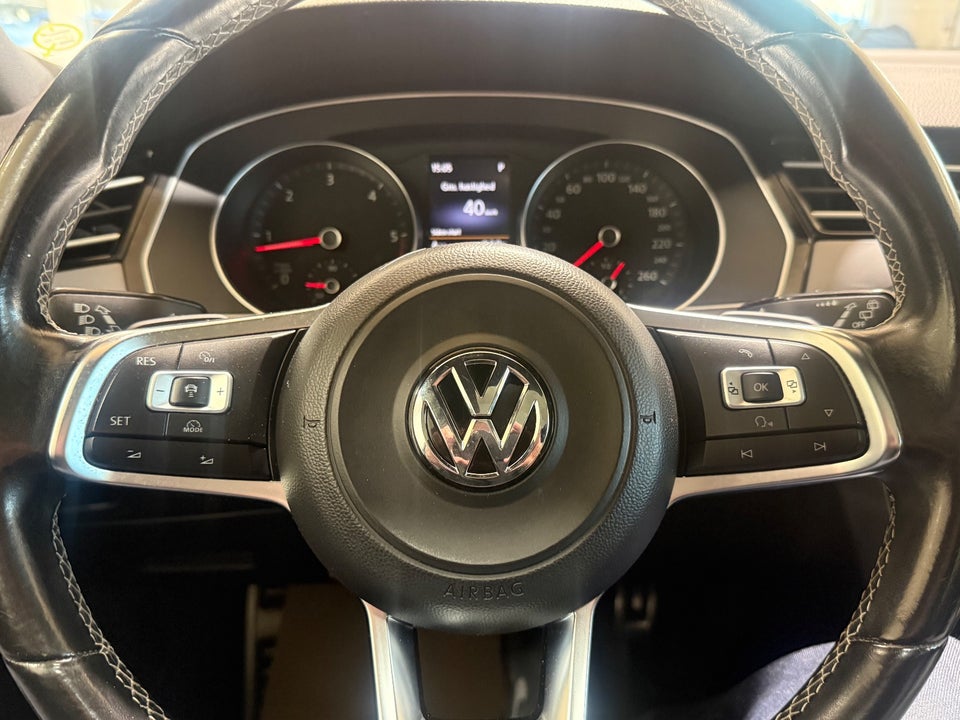 VW Passat 2,0 TDi 150 R-line Variant DSG 5d