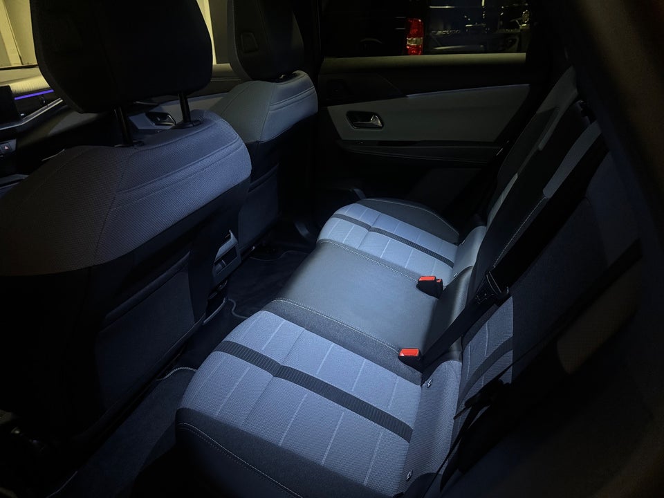 Opel Grandland-e 73 GS Sky 5d