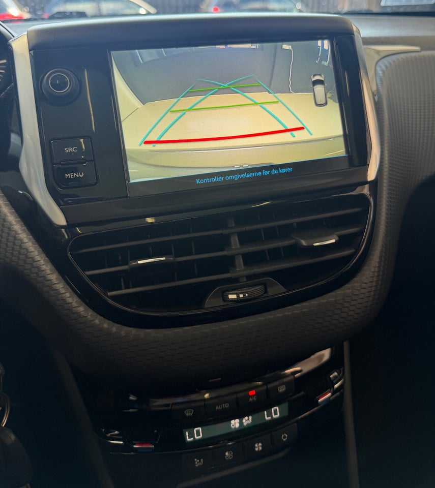 Peugeot 208 1,2 PureTech 82 Allure Sky 5d