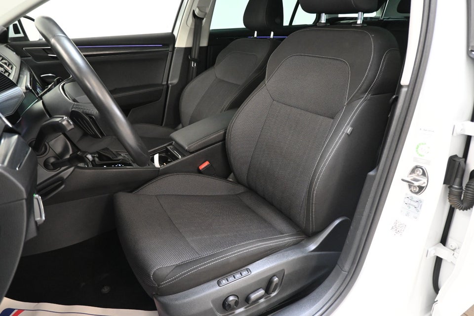 Skoda Superb 1,4 TSi iV Plus Combi DSG 5d