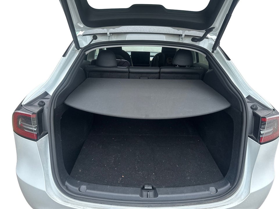 Tesla Model Y Long Range AWD 5d