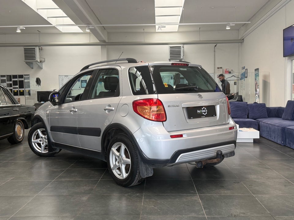 Suzuki SX4 1,6 GL-A 5d