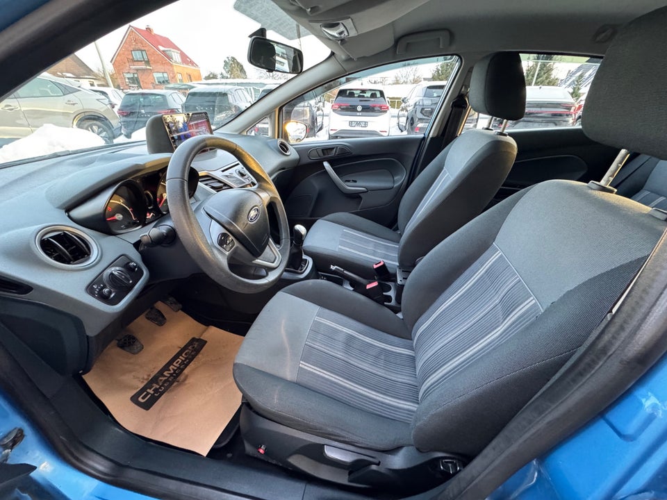 Ford Fiesta 1,25 82 Ambiente 5d