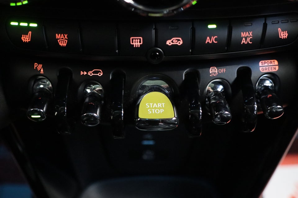 MINI Cooper SE Camden Edition 3d