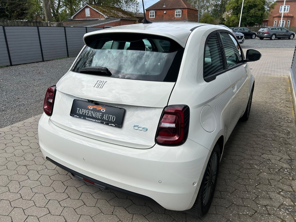 Fiat 500e 42 Icon 3d