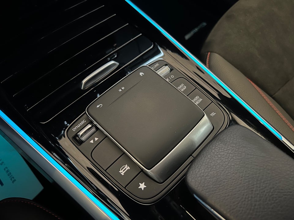 Mercedes EQB250 AMG Line 5d