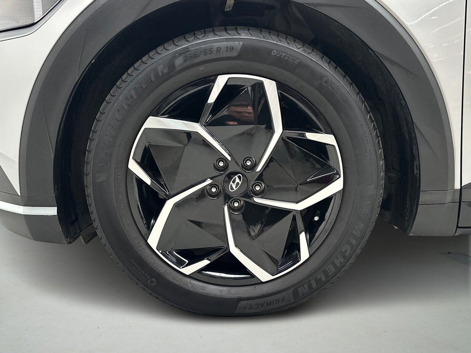 Hyundai Ioniq 5 77 Essential 5d