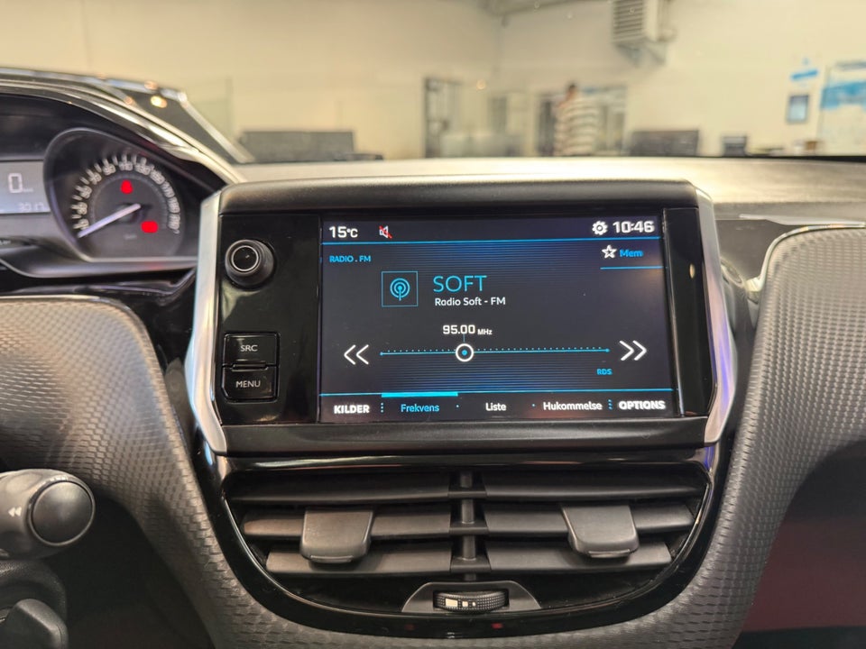 Peugeot 208 1,6 BlueHDi 100 Allure Sky 5d