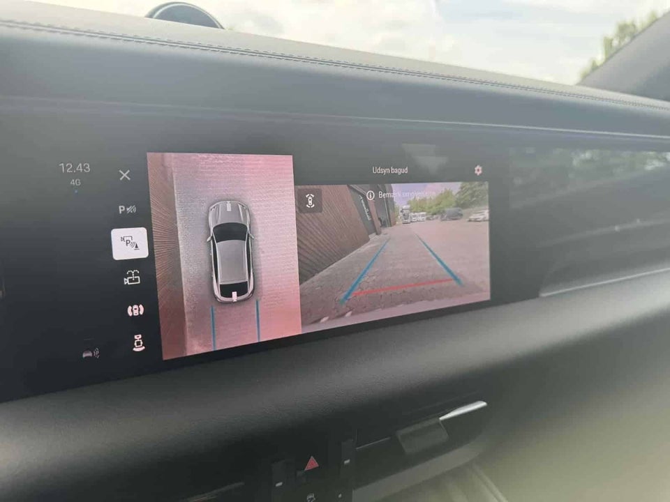 Porsche Macan 4 5d