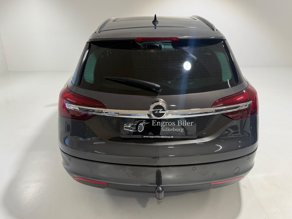 Opel Insignia 1,6 CDTi 136 Cosmo Sports Tourer 5d