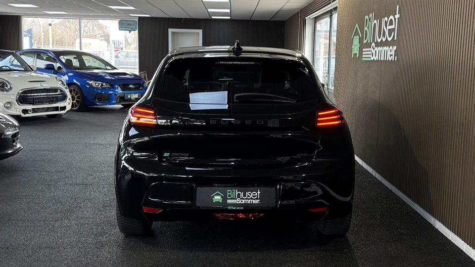 Peugeot e-208 54 GT 5d