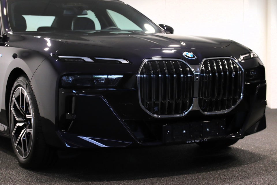 BMW i7 eDrive50 M-Sport 4d