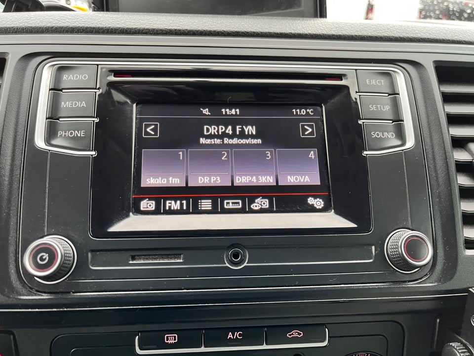 VW Transporter 2,0 TSi 150 Ladvogn lang 2d