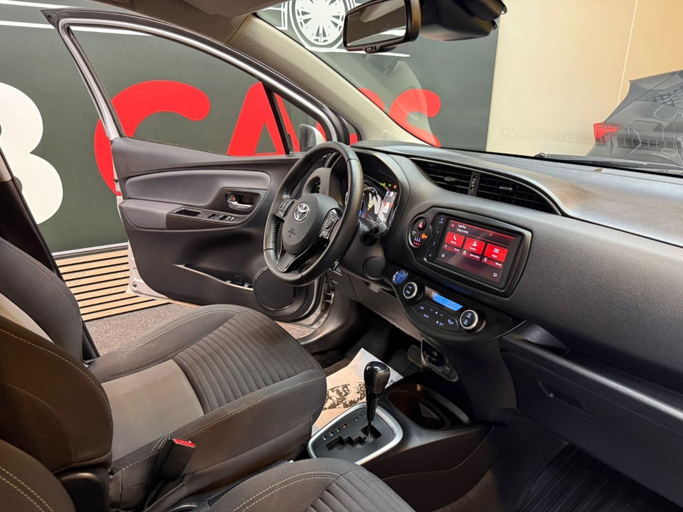 Toyota Yaris 1,5 Hybrid H3 Smart e-CVT 5d