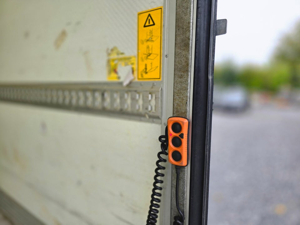 Iveco Daily 3,0 35S18 Alukasse m/lift AG8