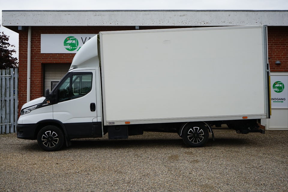 Iveco Daily 2,3 35S16 Alukasse m/lift AG8 2d