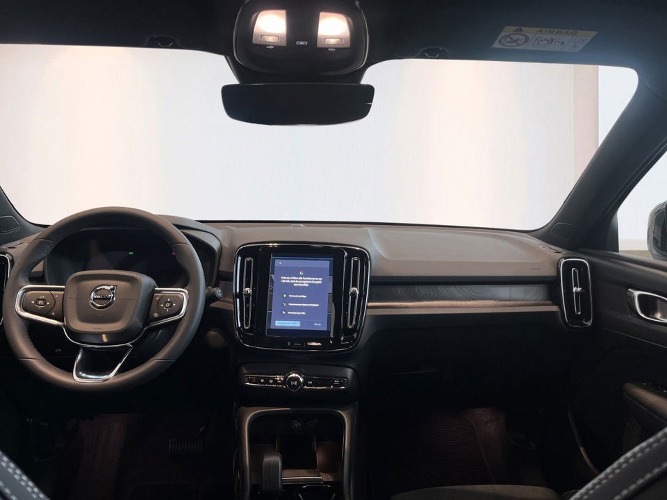 Volvo XC40 ReCharge Extended Range Plus 5d