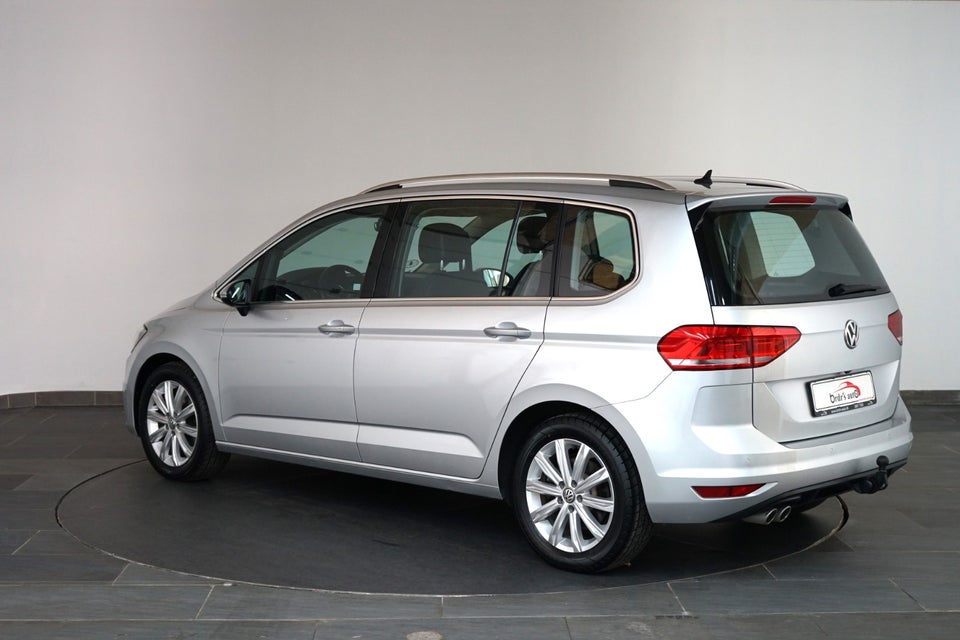 VW Touran 2,0 TDi 190 Highline DSG 7prs 5d