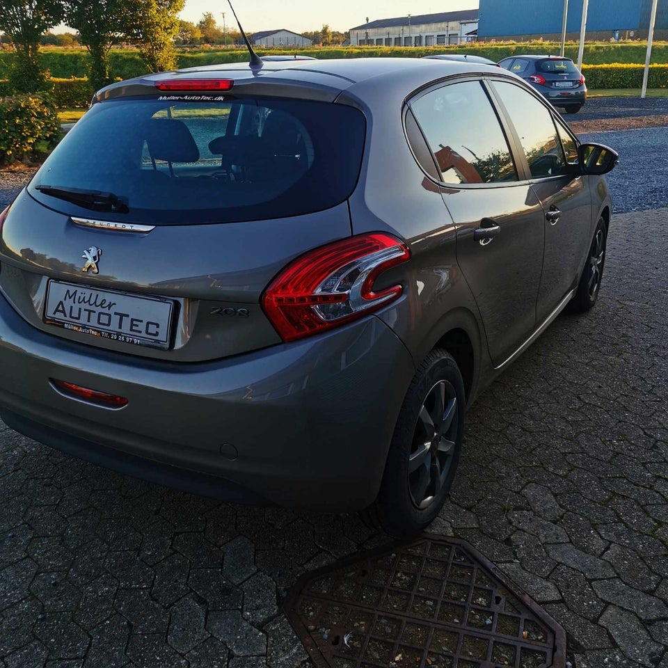 Peugeot 208 1,2 VTi Active Motion 5d