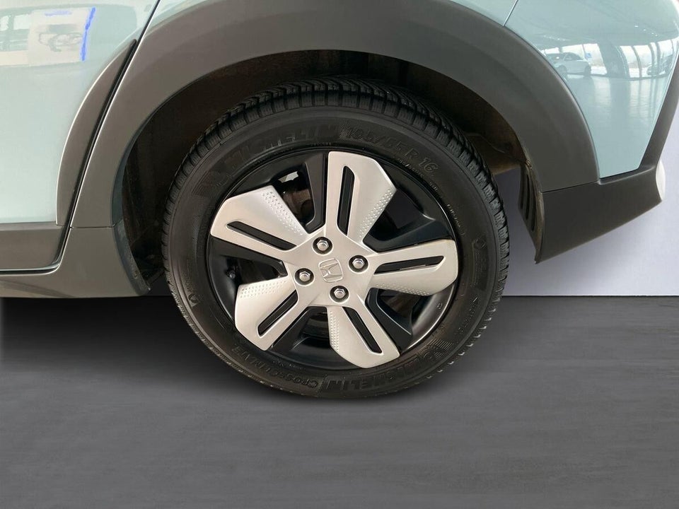 Honda Jazz 1,5 i-MMD Crosstar Executive eCVT 5d