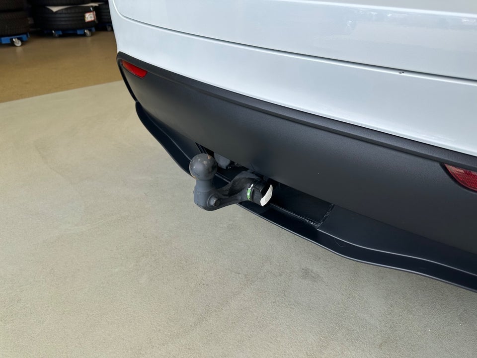Tesla Model Y RWD 5d
