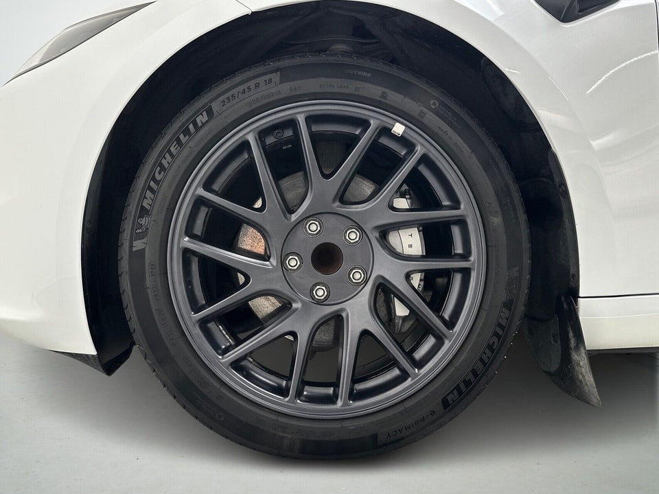 Tesla Model 3 RWD 4d