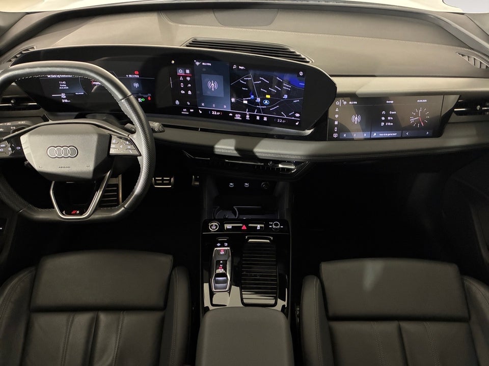 Audi Q6 e-tron S-line quattro 5d