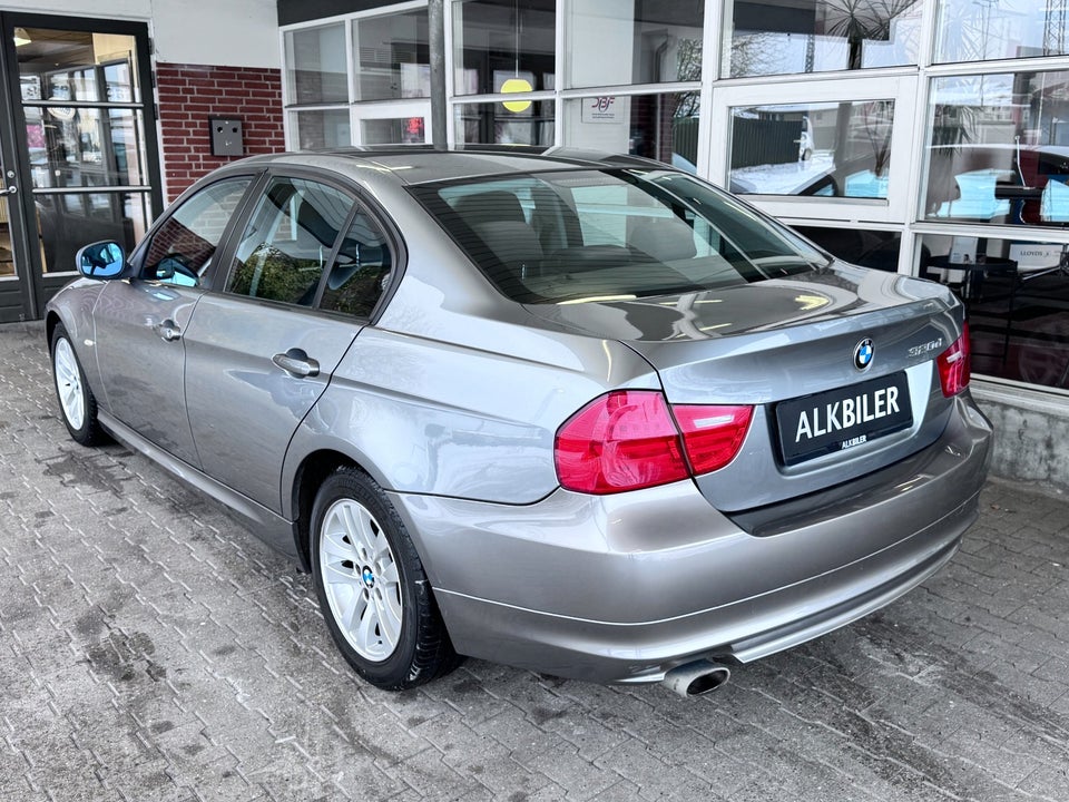 BMW 320d 2,0  4d