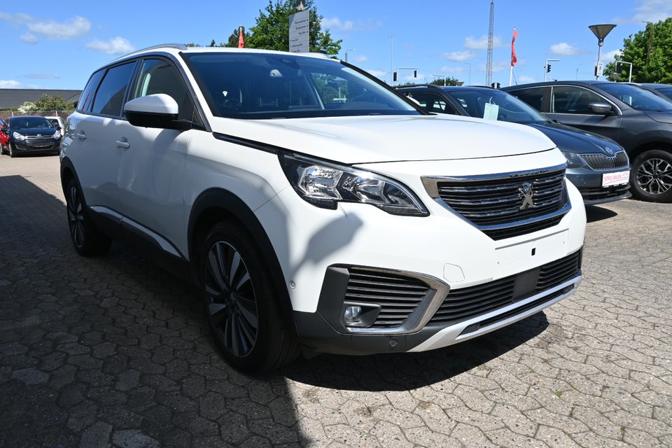 Peugeot 5008 1,2 e-THP 130 Allure 7prs 5d