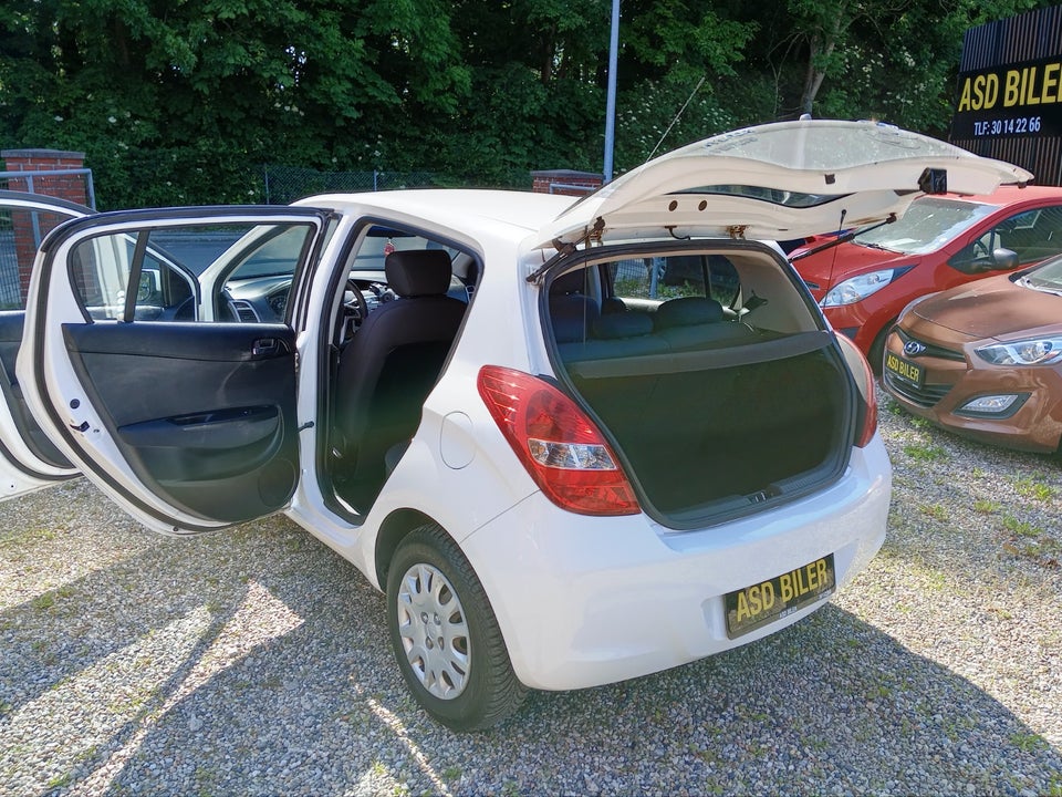 Hyundai i20 1,25 Comfort 5d