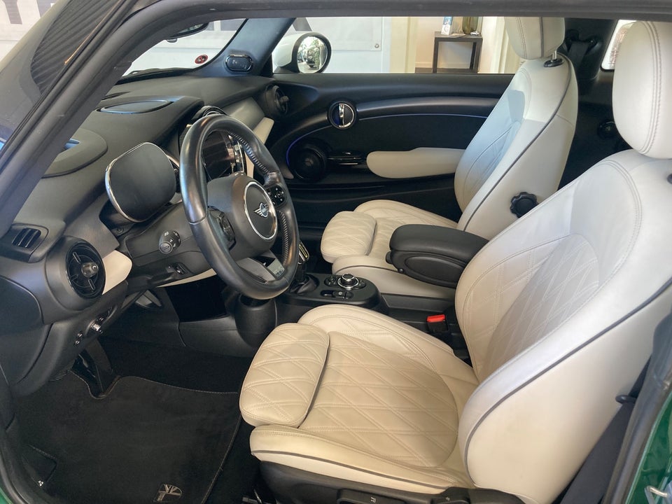 MINI Cooper SE Maximise 3d