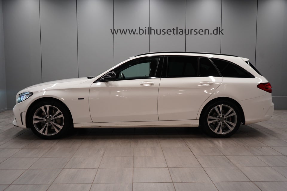 Mercedes C300 e 2,0 AMG Line stc. aut. 5d