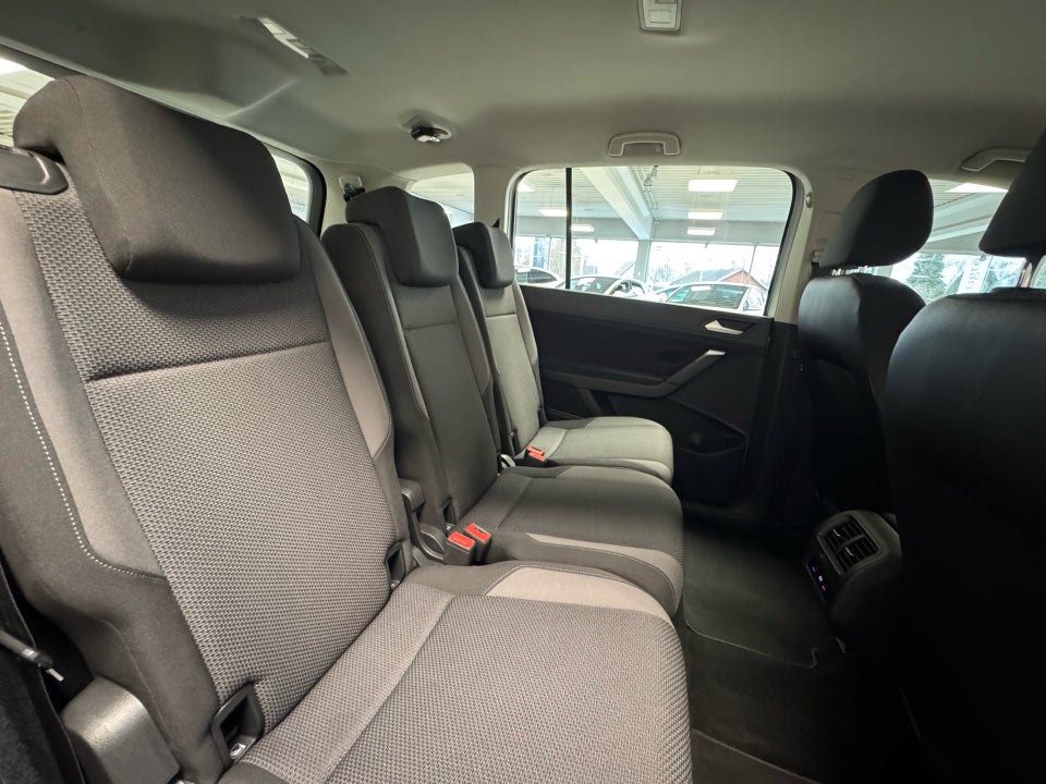 VW Touran 1,2 TSi 110 Comfortline 7prs 5d