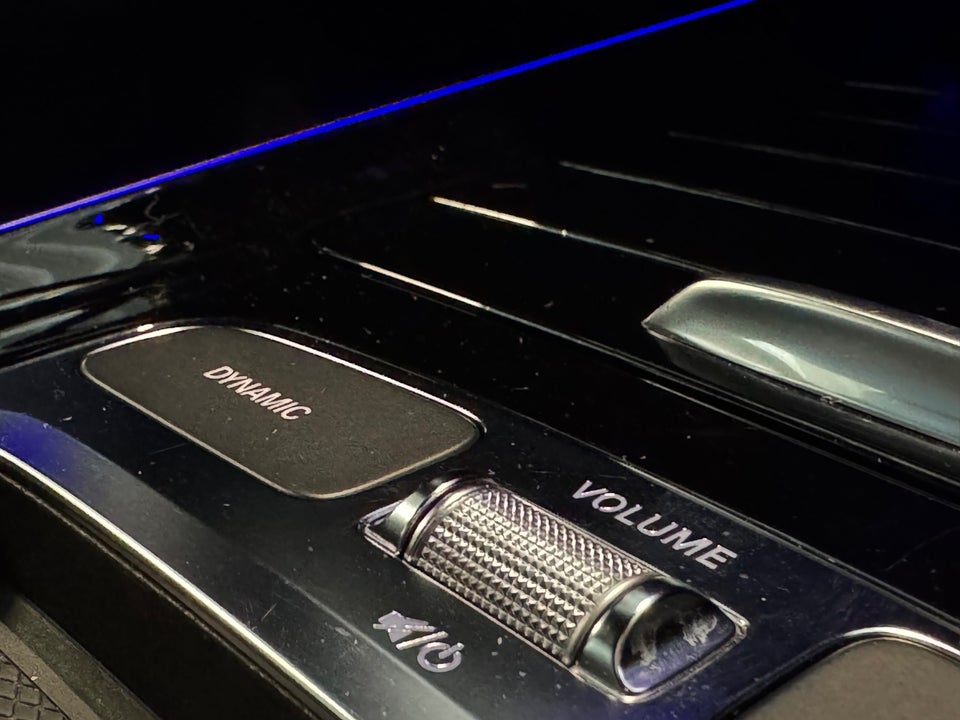 Mercedes EQA300 Progressive 4Matic 5d