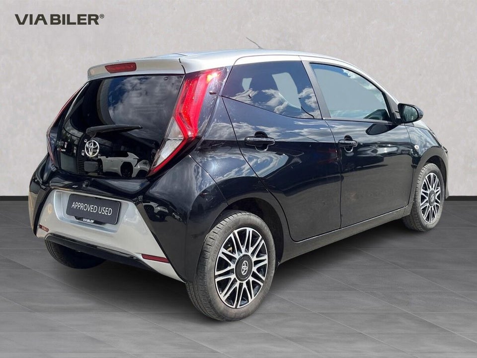 Toyota Aygo 1,0 VVT-i x-cellence 5d