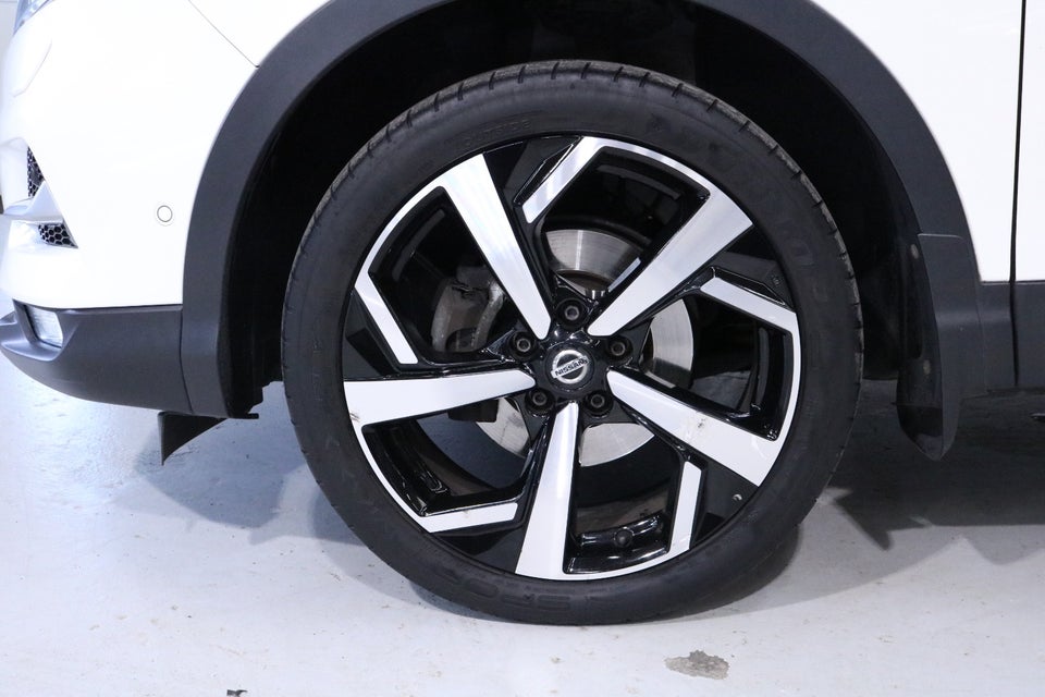 Nissan Qashqai 1,3 Dig-T 140 Tekna+ 5d