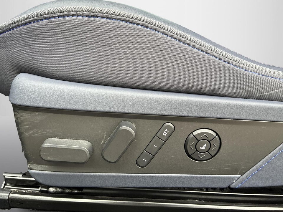 MINI Cooper SE Favoured Trim XL 3d
