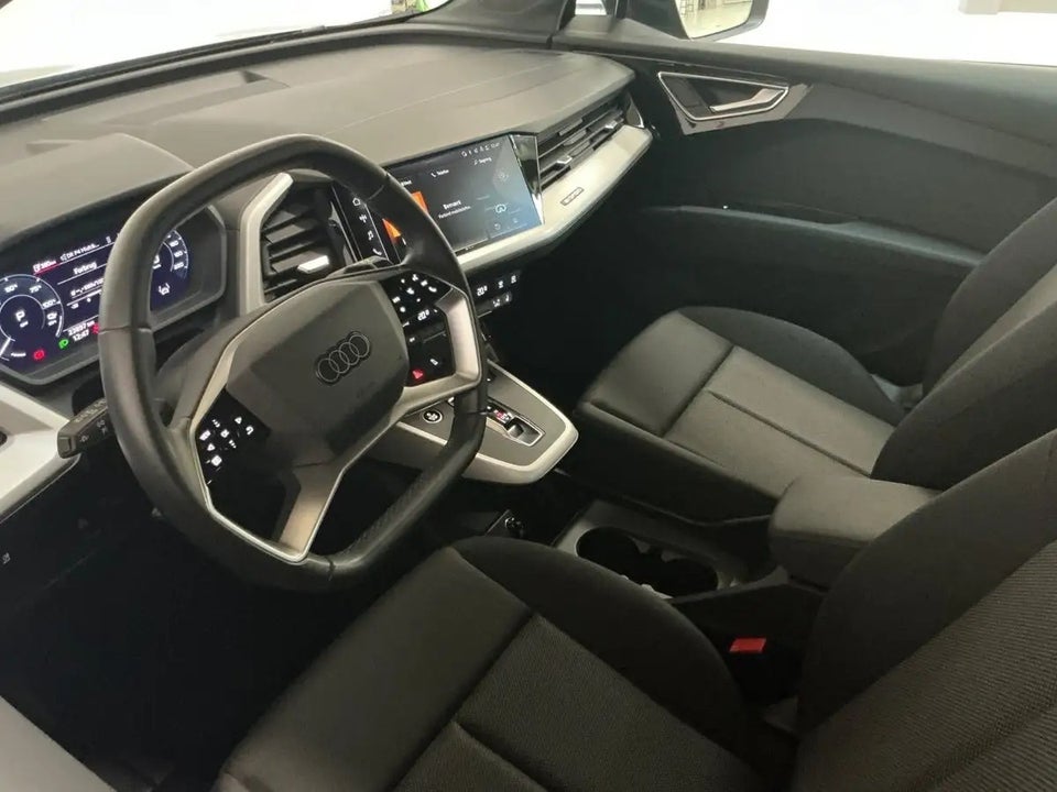 Audi Q4 e-tron 45 S-line 5d